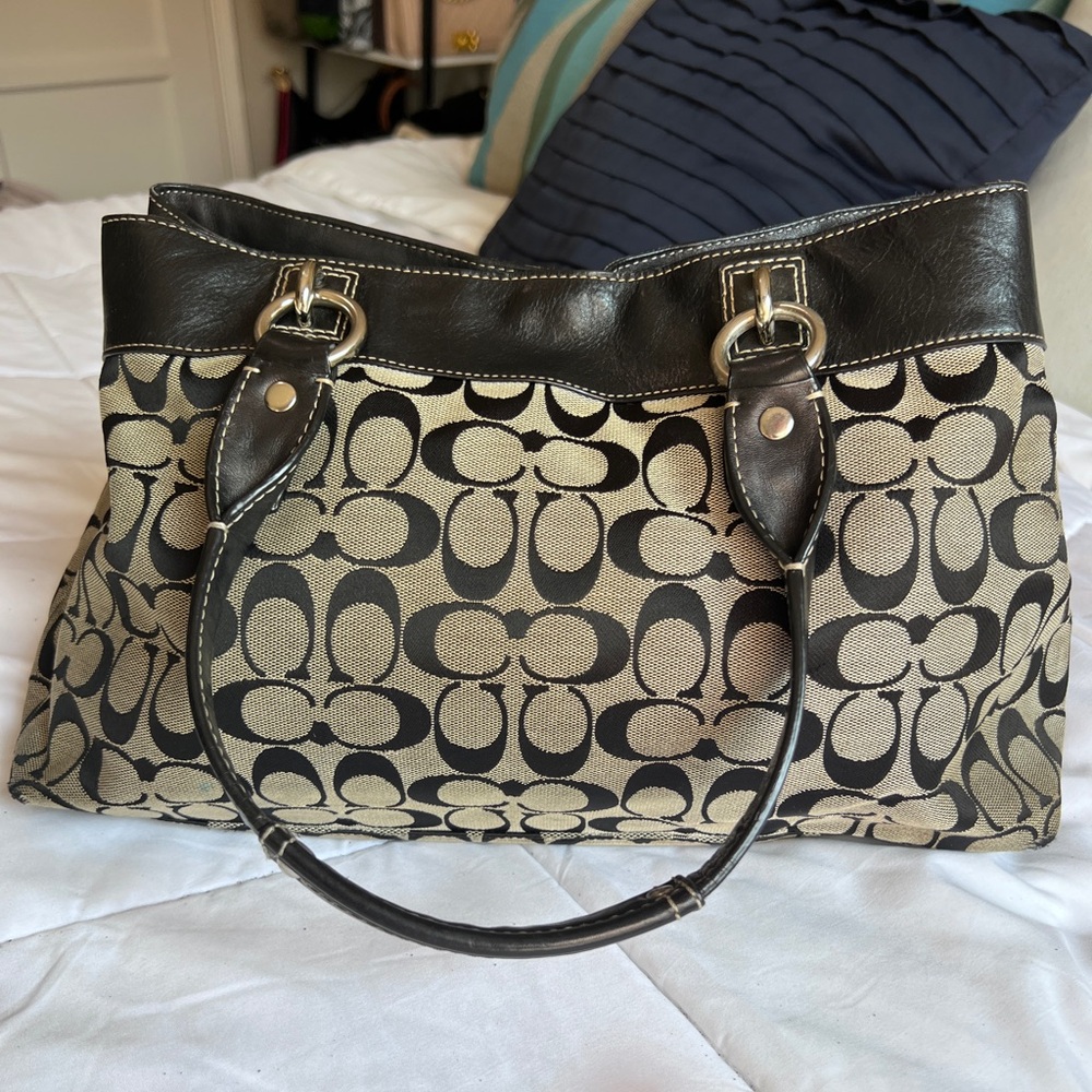 COACH Penelope Signature Tote Black Gray/Black Leather